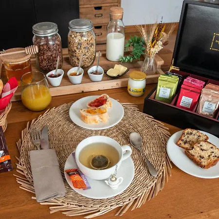 Couvent Des Cordelieres Option Bed & Breakfast Vezins