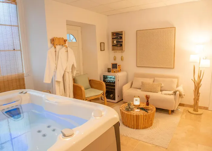 Bed & Breakfast Couvent Des Cordelieres Option Vezins